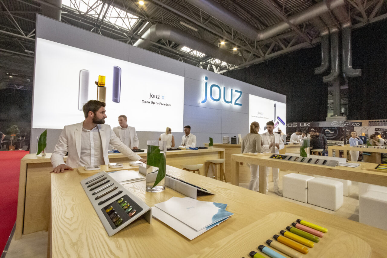 Vapex Jouz Stand 2019 1778